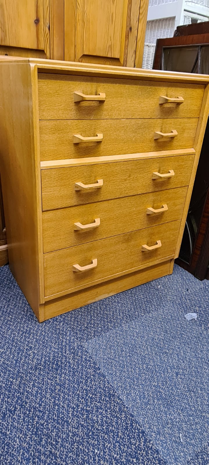 Chest of drawers light oak Chelmsford Furniture